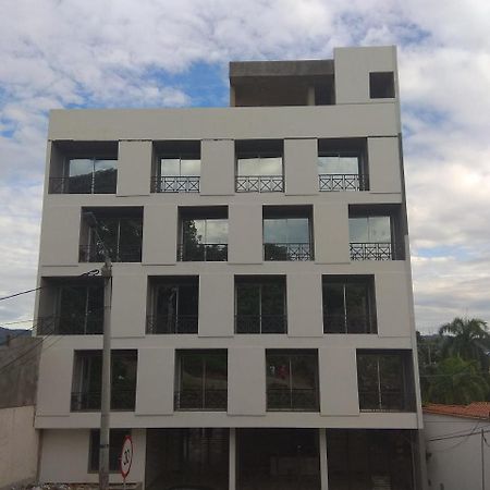 Okawango Hotel Girardot Esterno foto