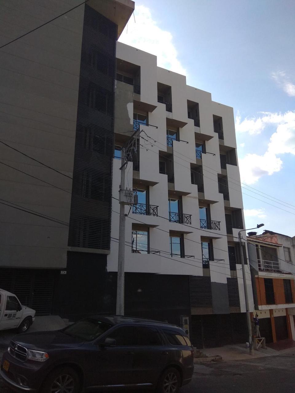 Okawango Hotel Girardot Esterno foto